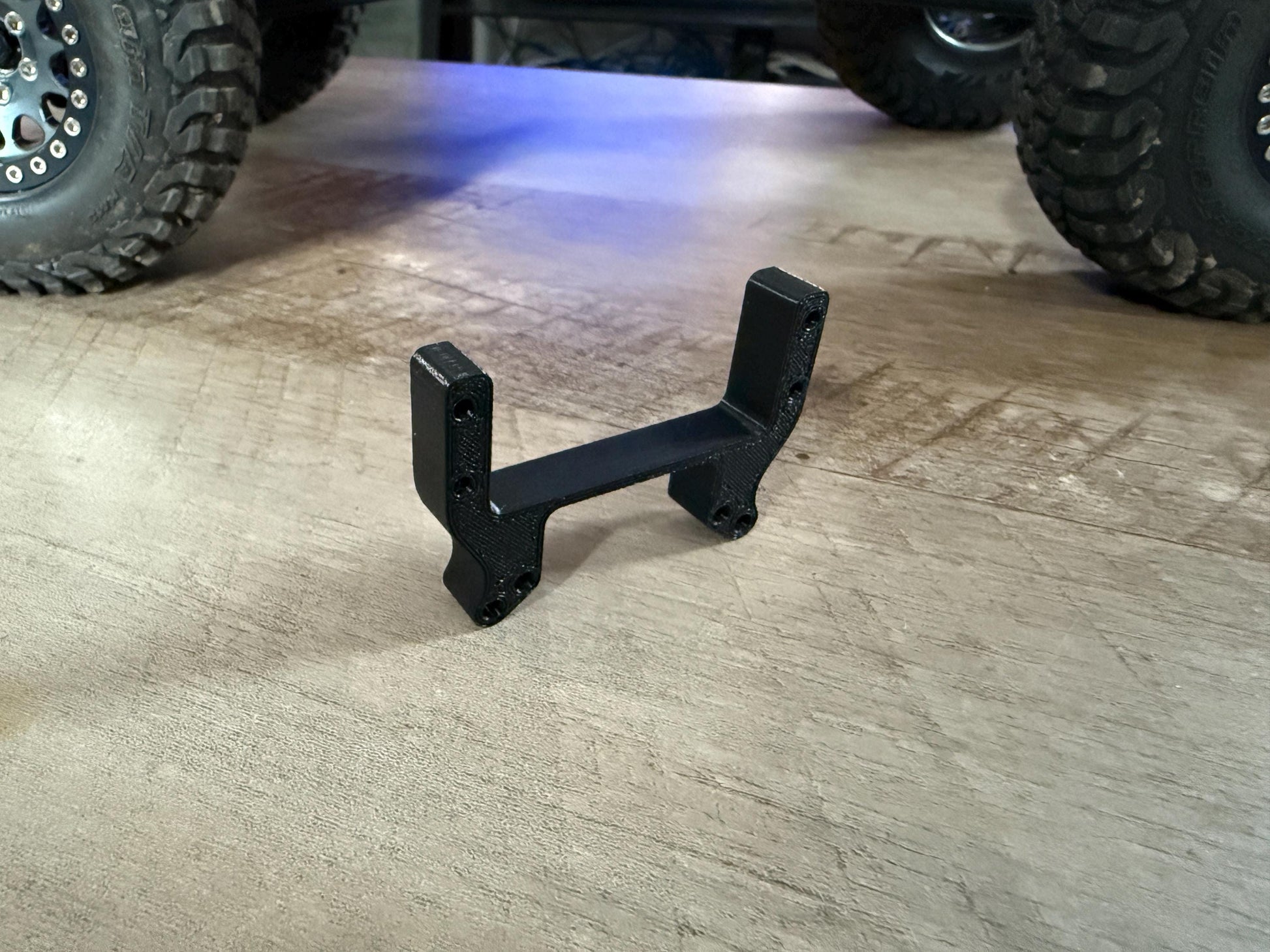Element Enduro 12 Full Size Servo