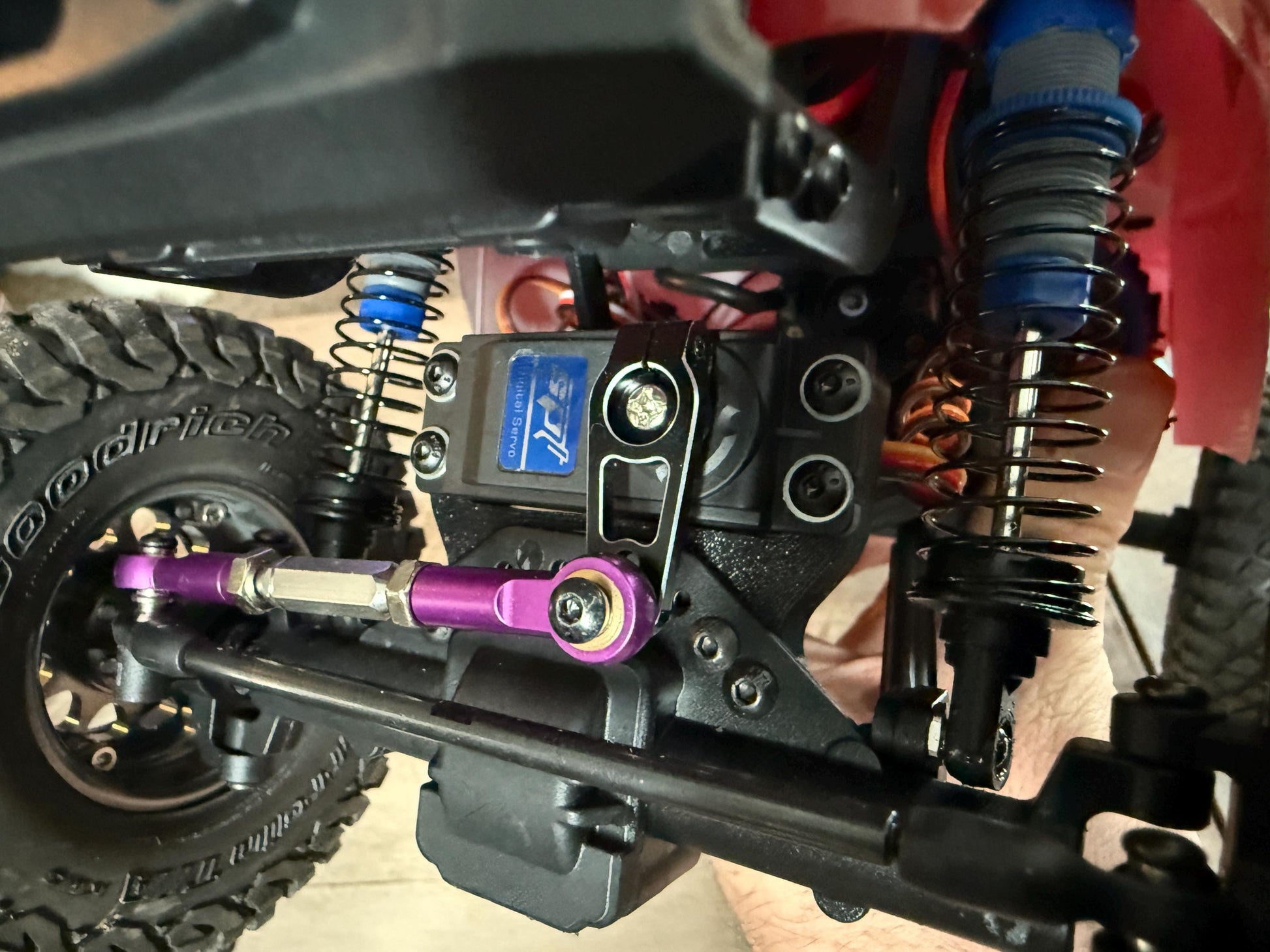 Element Enduro 12 Full Size Servo