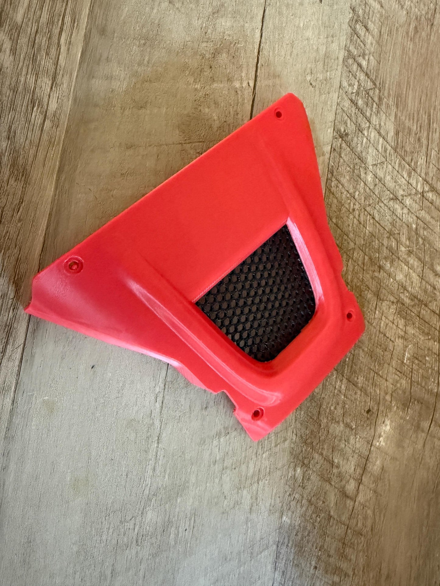 Vanquish H10 Optic Jeep Hood red