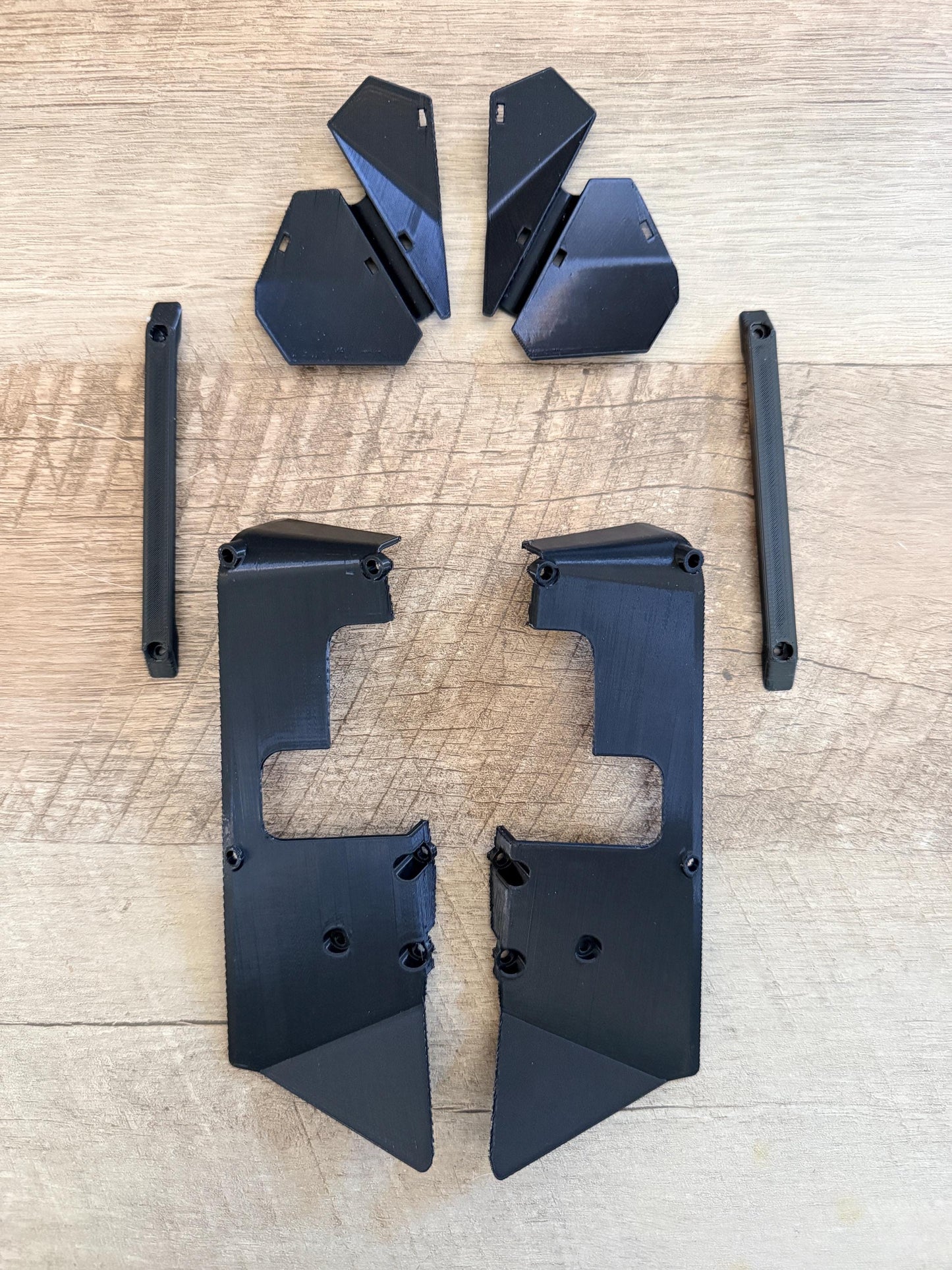 Vanquish H10 optic black parts